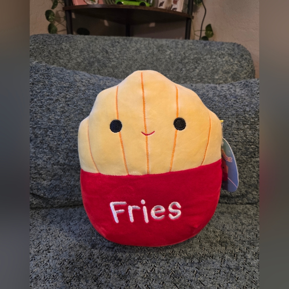 Squishmallows 8 Inch Floyd French Fries 🍟